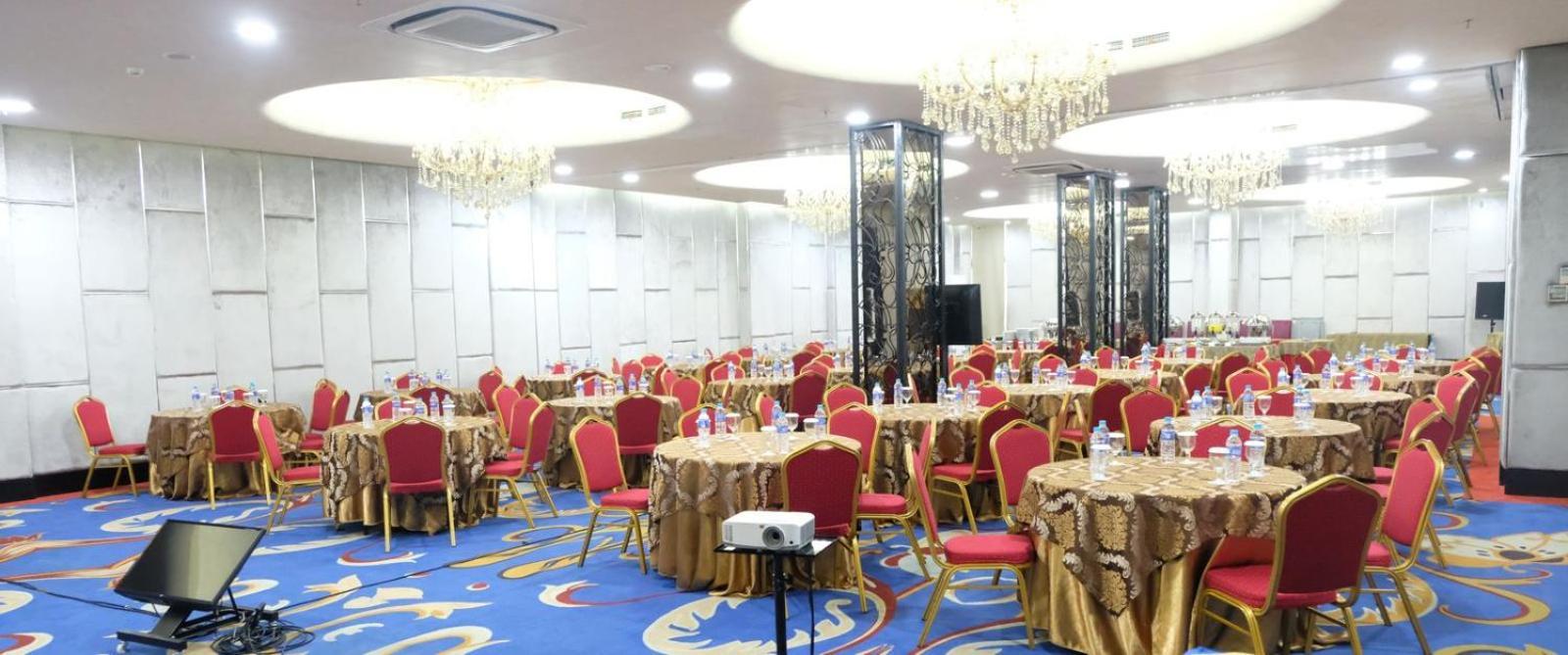 فندق سافير سكاي بي إس دي سيتي سيربونغ المظهر الخارجي الصورة
